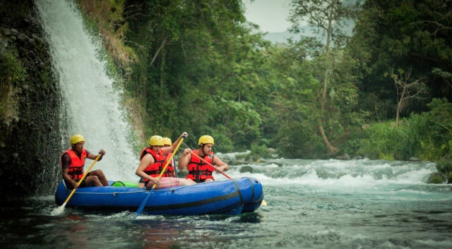 Por las cascadas